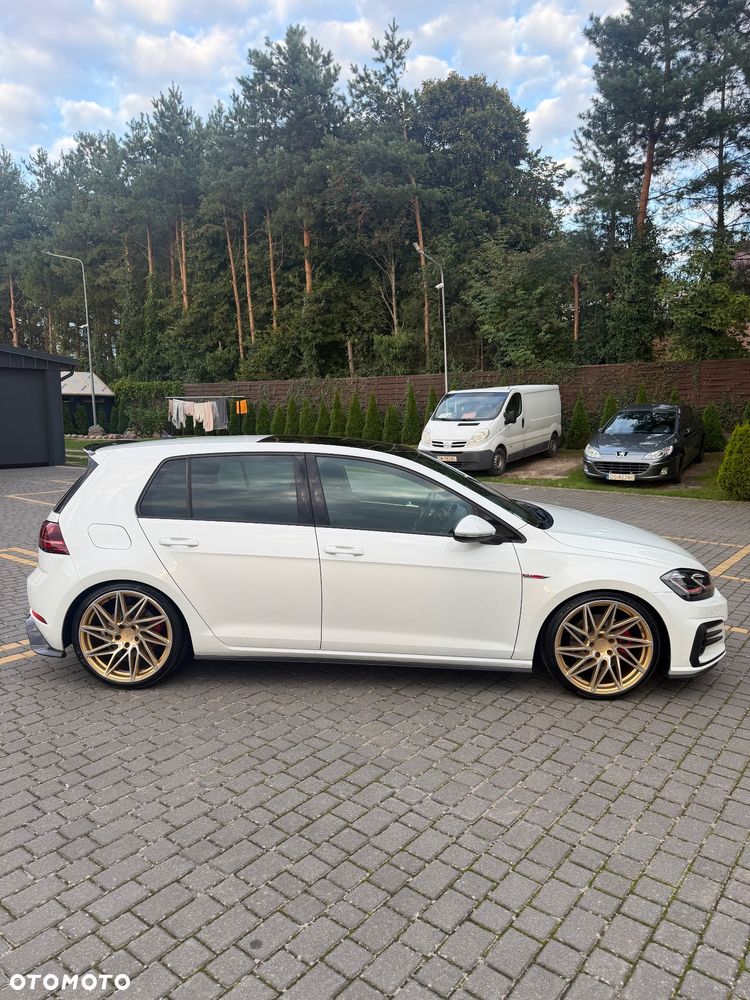 Volkswagen Golf GTI (BlueMotion Technology) DSG - 17