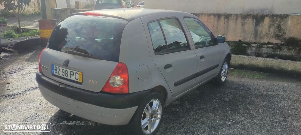 Renault Clio 1.2 Authentique - 6