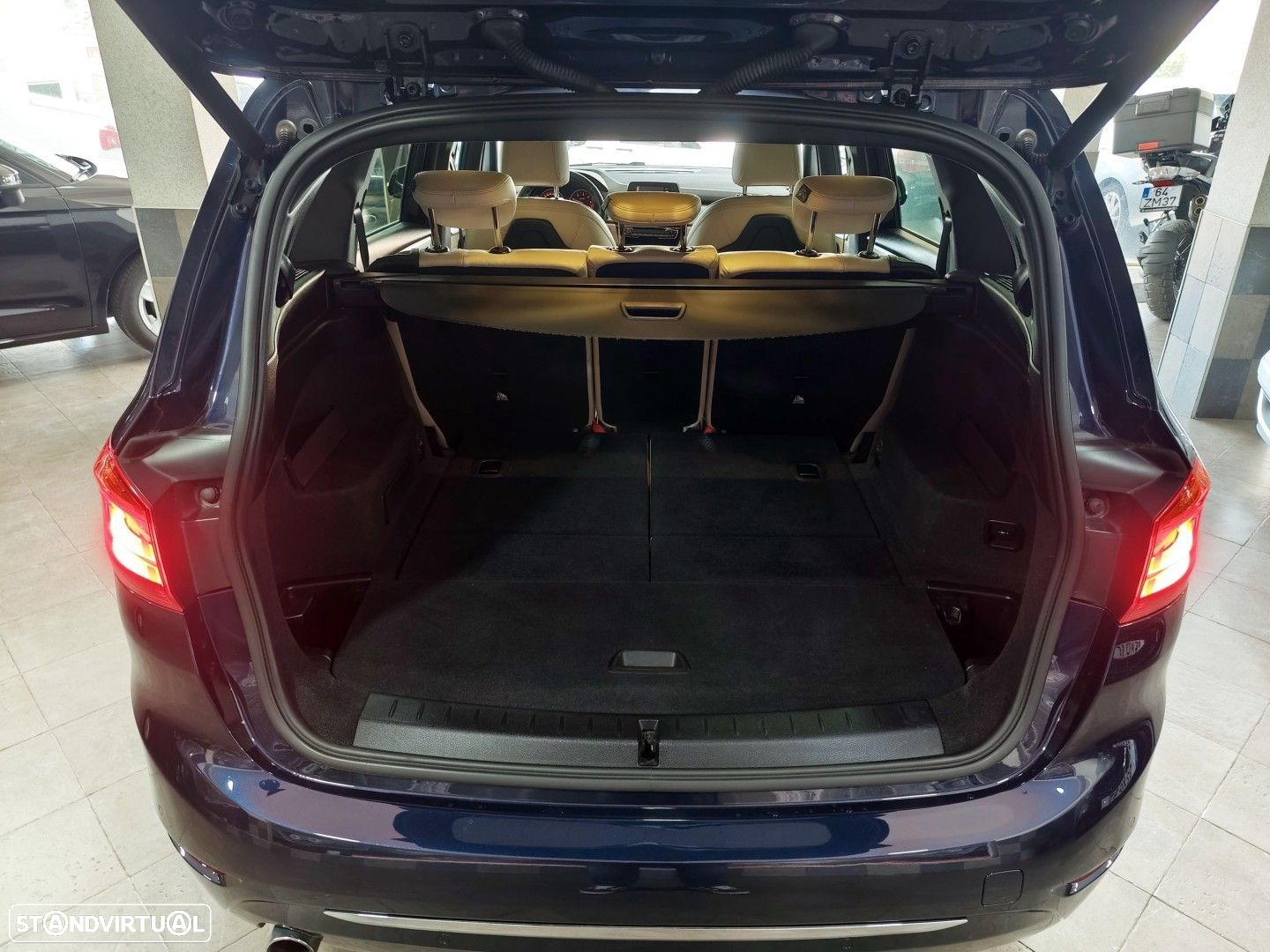 BMW 218 Gran Tourer d Line Luxury Auto - 9