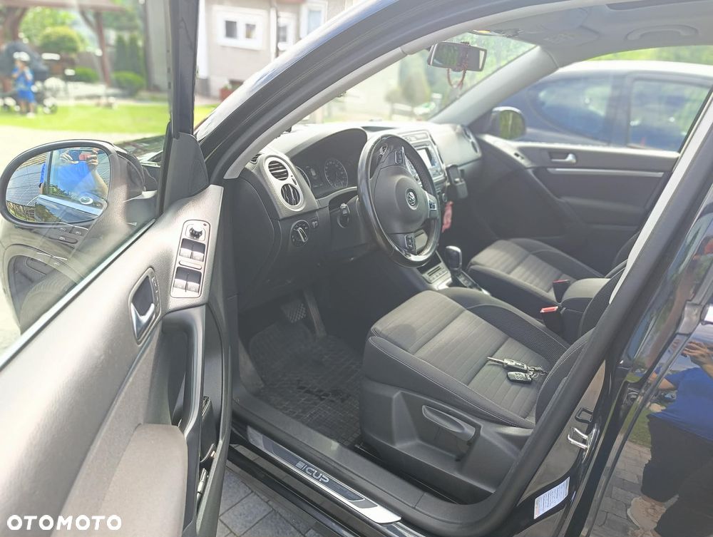 Volkswagen Tiguan 2.0 TDI DPF 4Motion BlueMotion Technology DSG Cup Sport & Style - 2