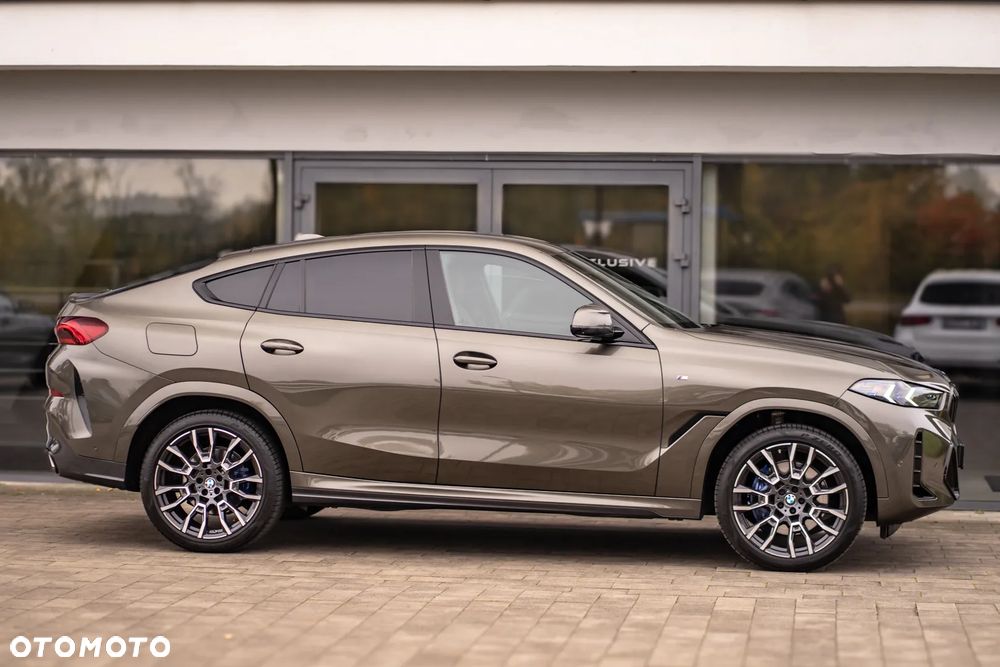 BMW X6 xDrive30d mHEV - 11