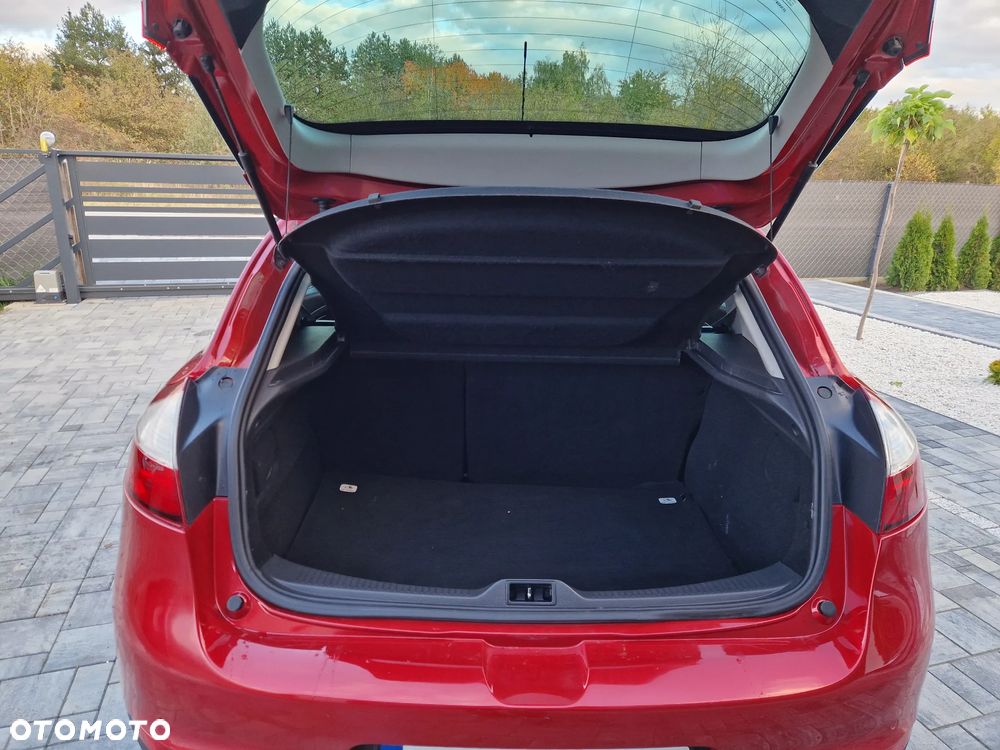 Renault Megane 1.6 dCi Energy Bose Edition - 10