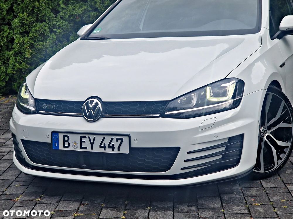 Volkswagen Golf GTD 2.0 TDI SCR DSG - 6