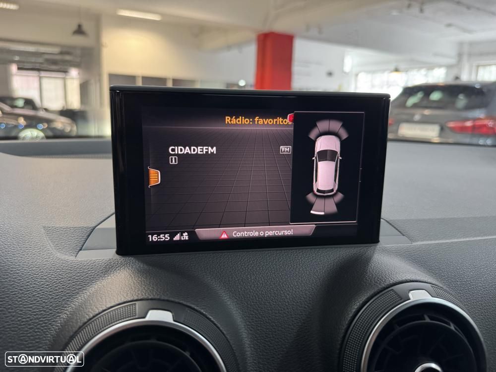 Audi Q2 30 TDI S tronic design - 35