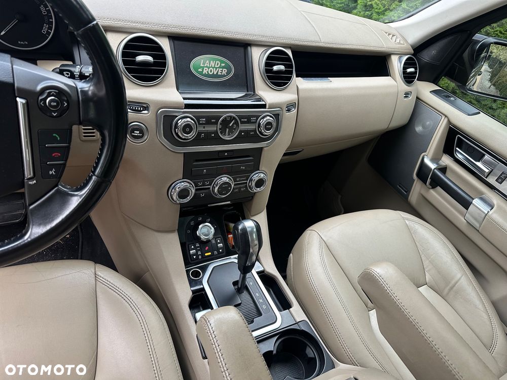 Land Rover Discovery 3.0D V6 HSE - 12