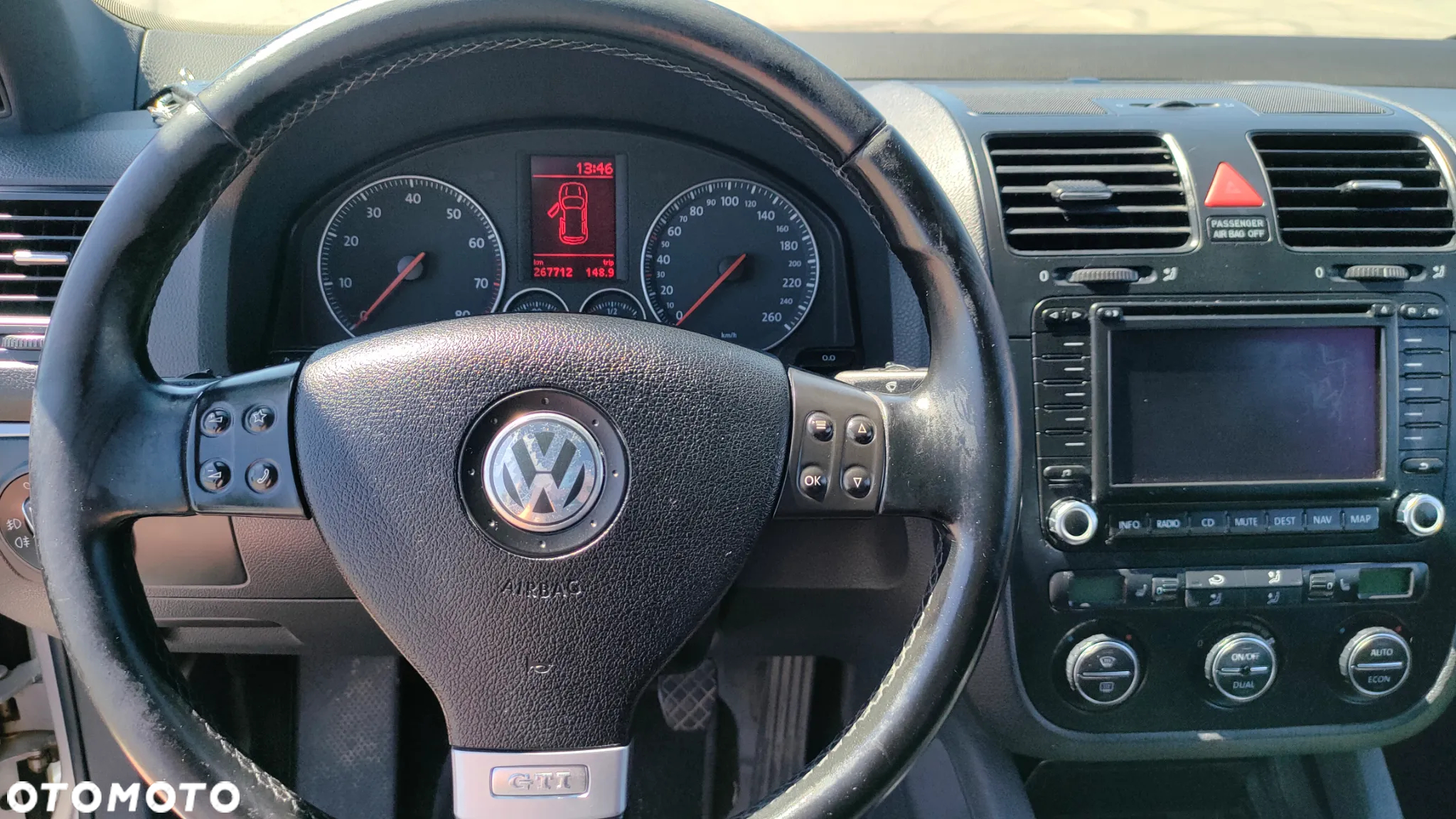 Volkswagen Golf 2.0 FSI Individual - 13