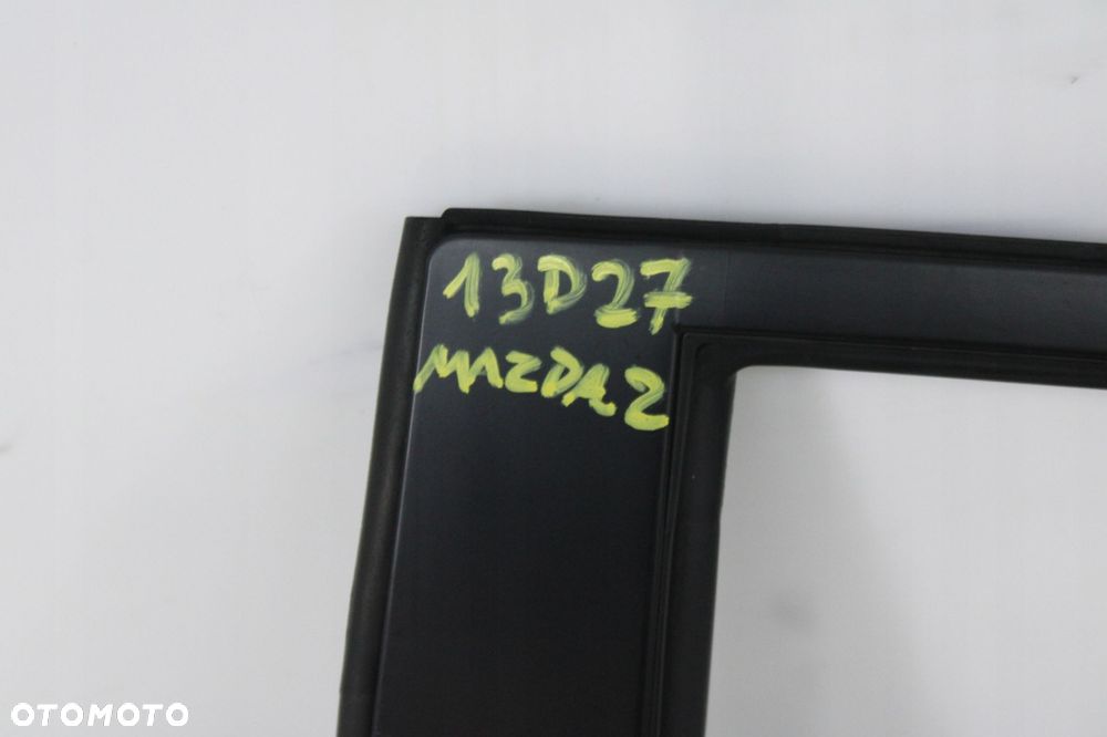 MAZDA 2 DE 07R- DRZWI LEWE TYLNE LEWY TYŁ 22V - KOD LAKIERU - 8