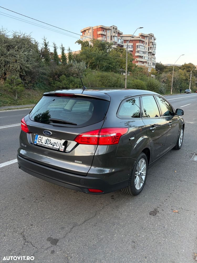 Ford Focus - 7