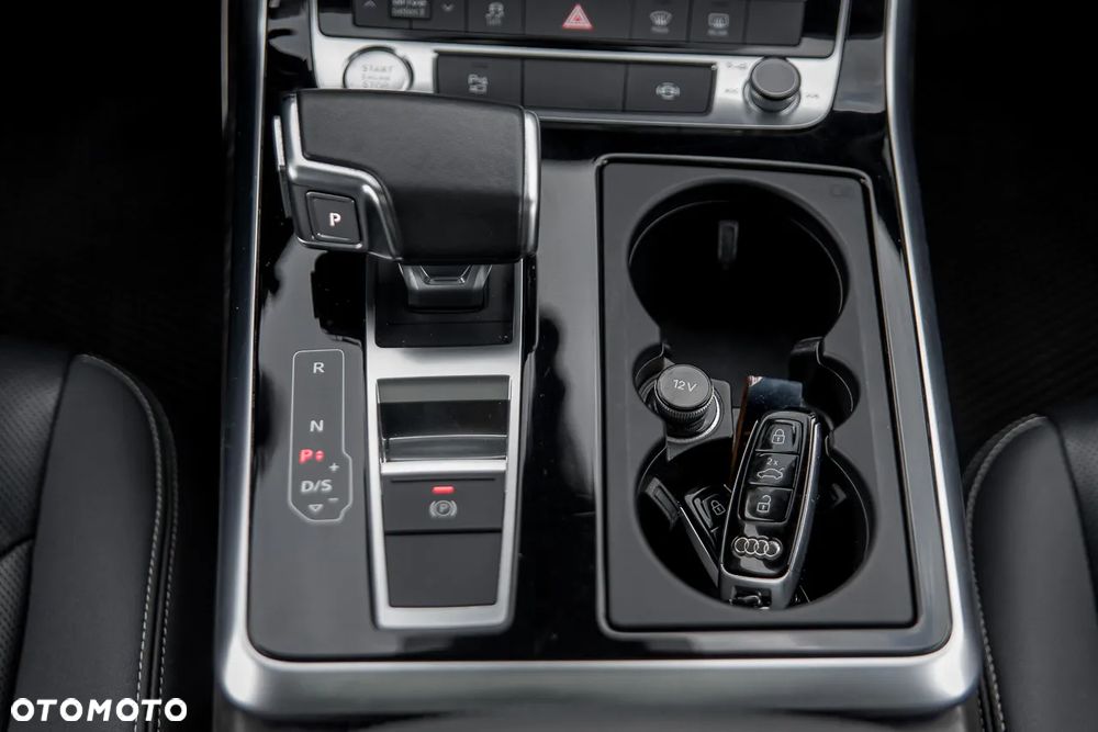 Audi Q8 55 TFSI quattro tiptronic - 33