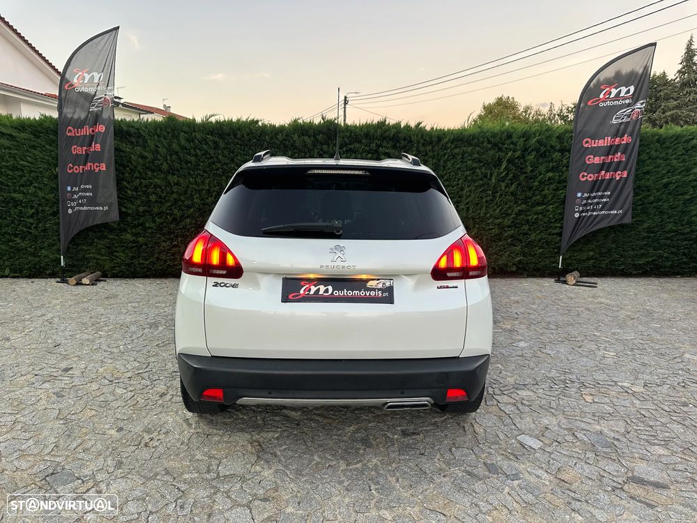 Peugeot 2008 1.2 PureTech GT Line - 6