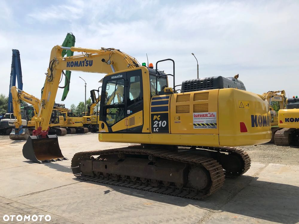 Komatsu PC210LC-11 - 8