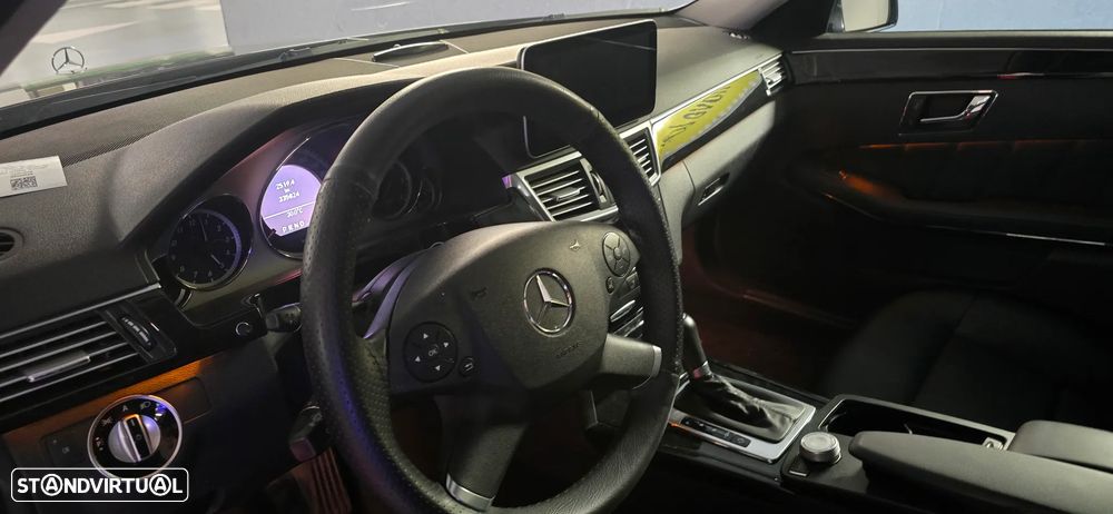 Mercedes-Benz E 250 CDi Avantgarde BlueEfficiency Auto. - 12