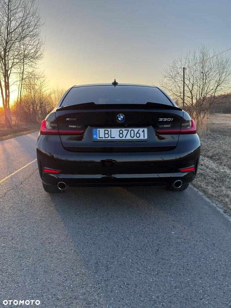 BMW Seria 3 330i xDrive Sport Line - 6