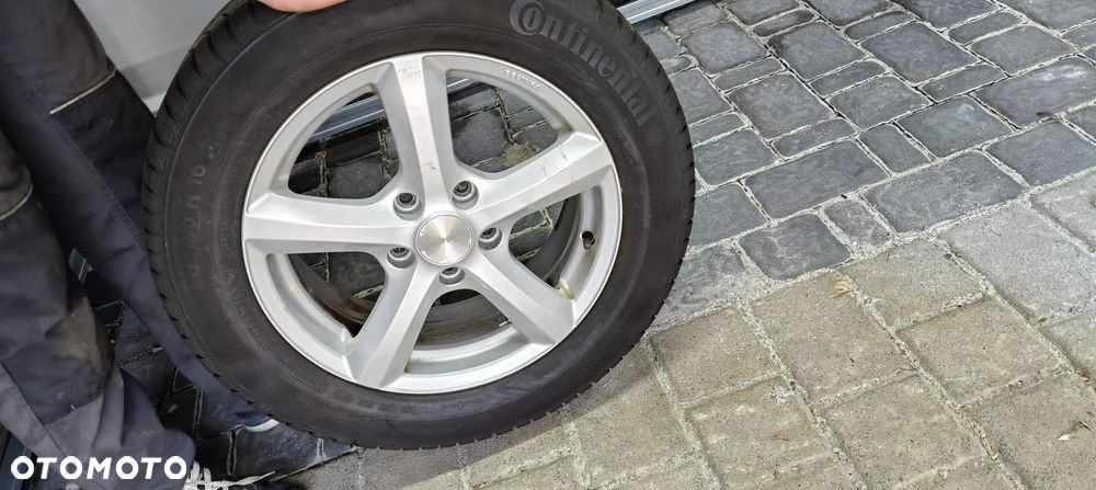 Komplet Kół Zimowych VW Sharan Touran Continental 205/60 R16 - 2