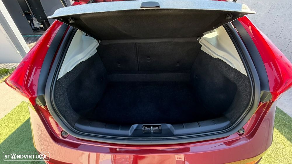 Volvo V40 1.6 D2 Eco Momentum - 9