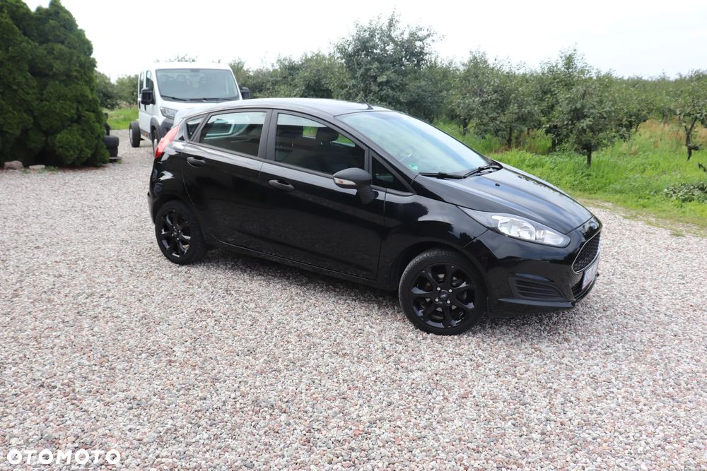 Ford Fiesta 1.25 Celebration - 16