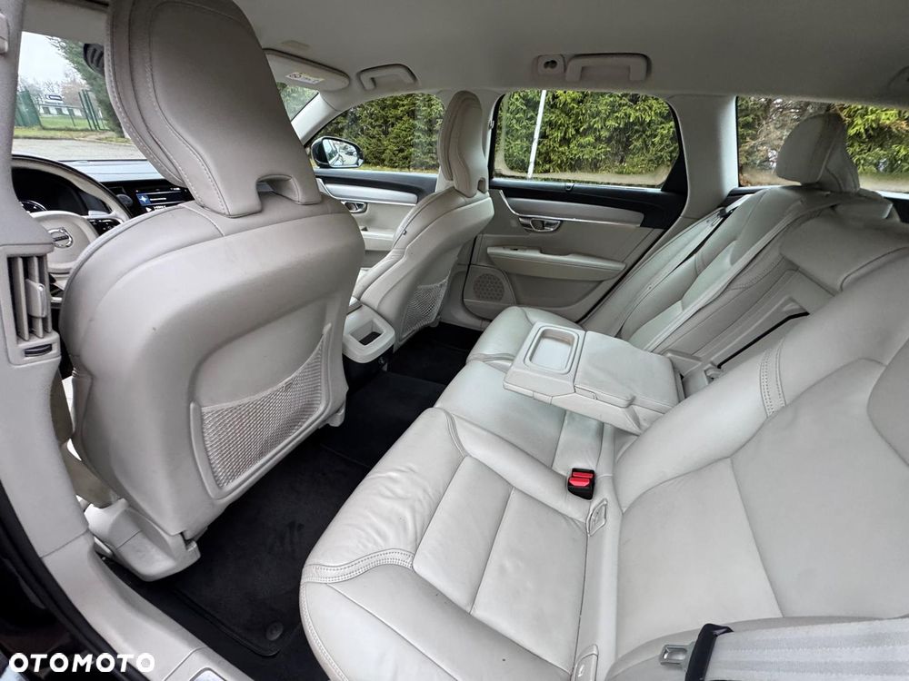 Volvo V90 D5 SCR AWD Inscription - 5