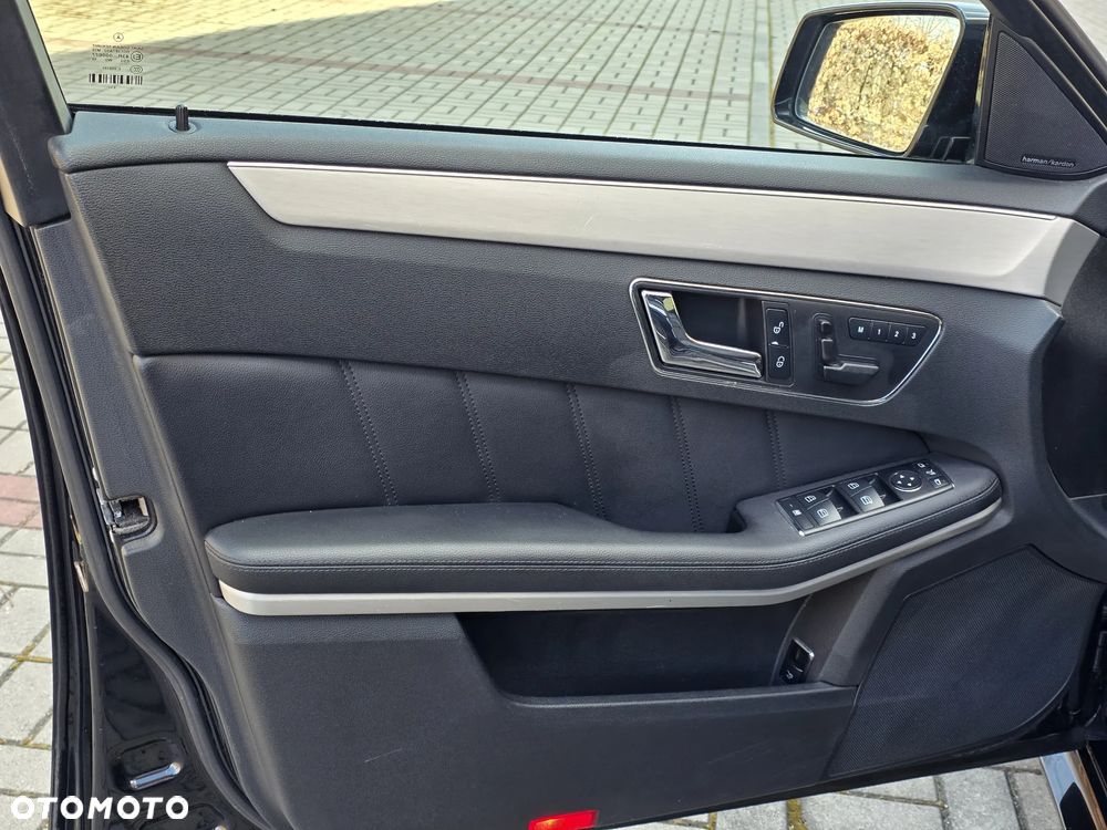 Mercedes-Benz Klasa E 350 CGI BlueEFFICIENCY 7G-TRONIC Avantgarde - 28