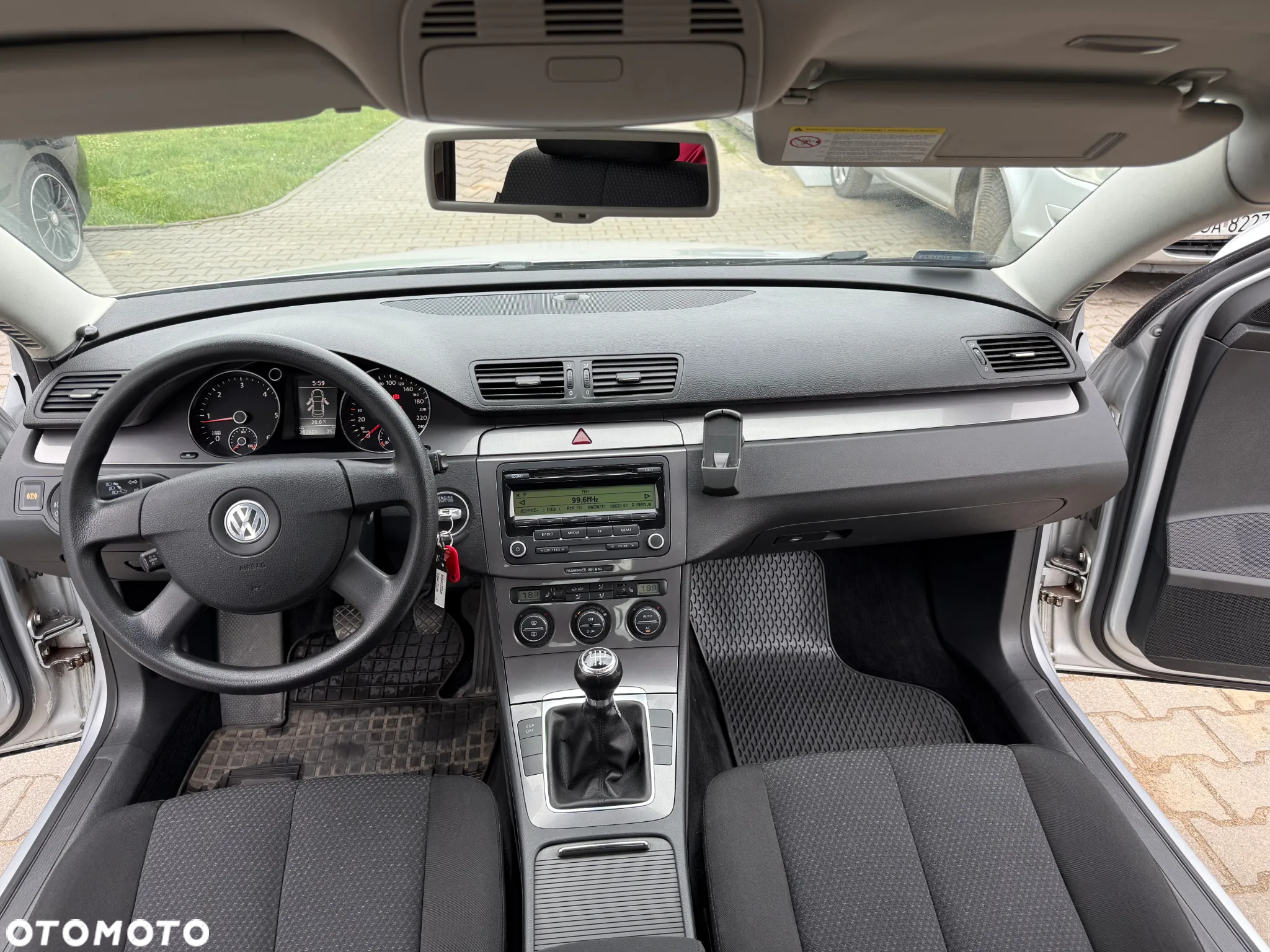 Volkswagen Passat - 5