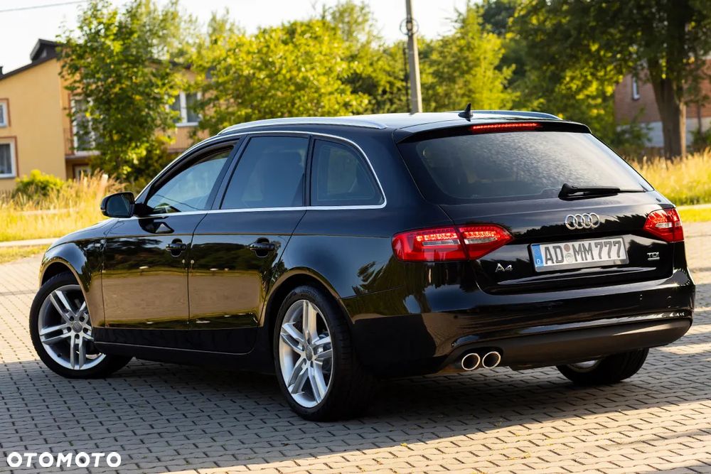 Audi A4 Avant 2.0 TDI DPF clean diesel quattro Attraction - 16