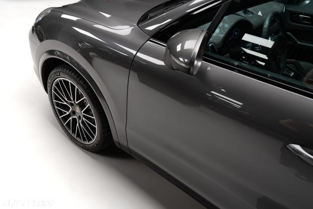 Porsche Cayenne Standard - 7