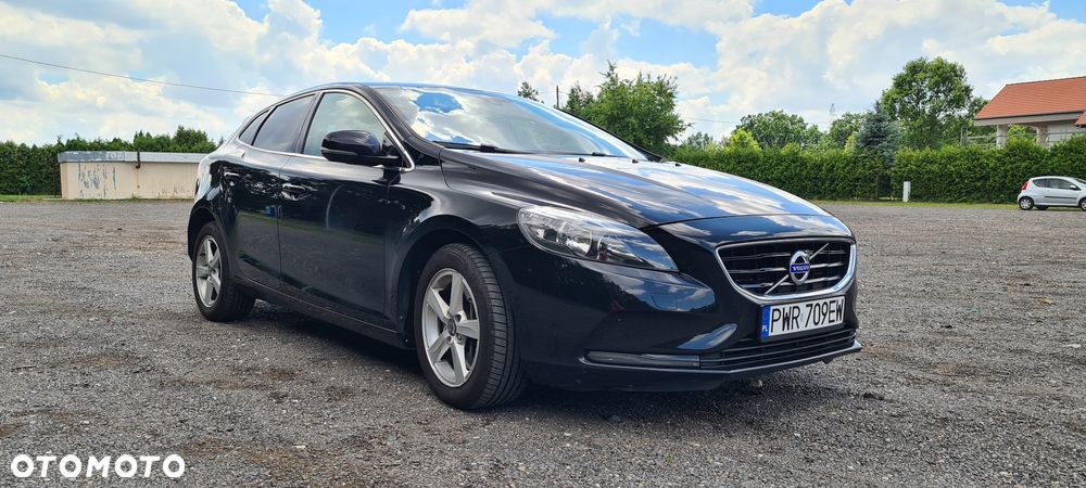 Volvo V40 D4 Drive-E Momentum - 1