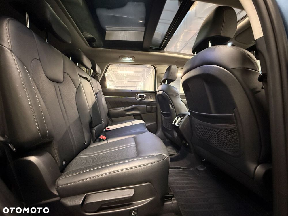 Kia Sorento 1.6 T-GDI HEV XL 7os - 26