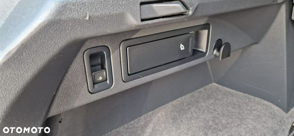 Volkswagen Tiguan - 38