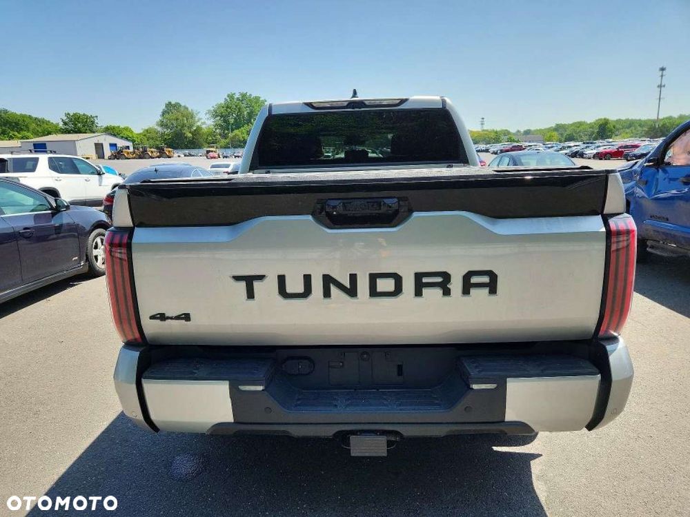 Toyota Tundra - 4