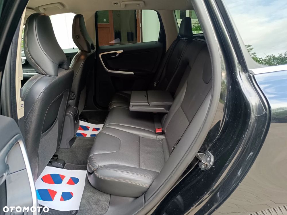 Volvo XC 60 D4 Geartronic Momentum - 35