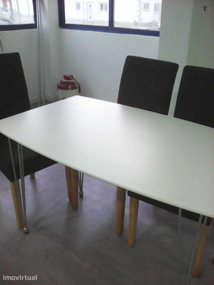 Quarto - localizado em Viana do castelo - Grande imagem: 2/10