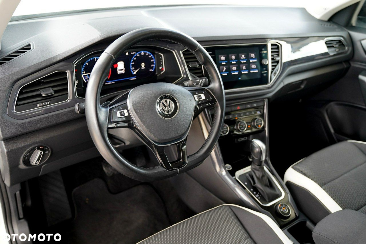 Volkswagen T-Roc - 22