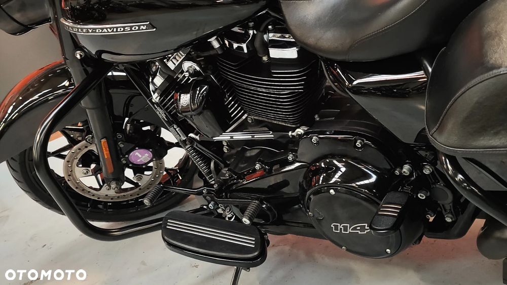 Harley-Davidson Touring Road King - 33