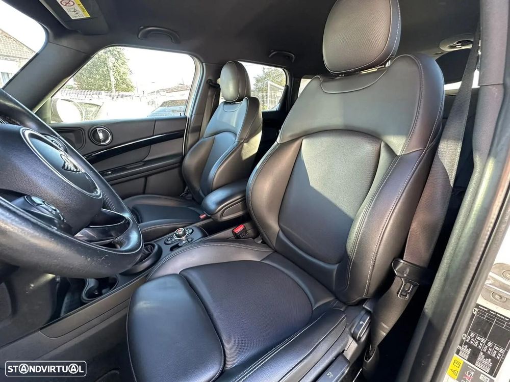MINI Countryman Cooper SE ALL4 Auto - 7