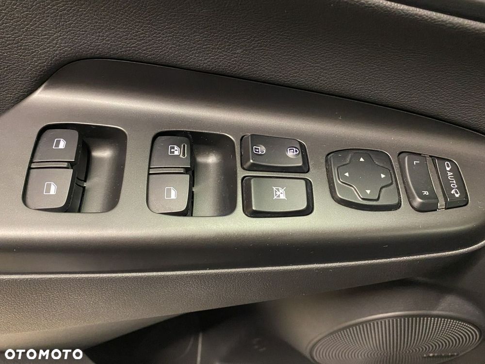 Hyundai Kona - 41