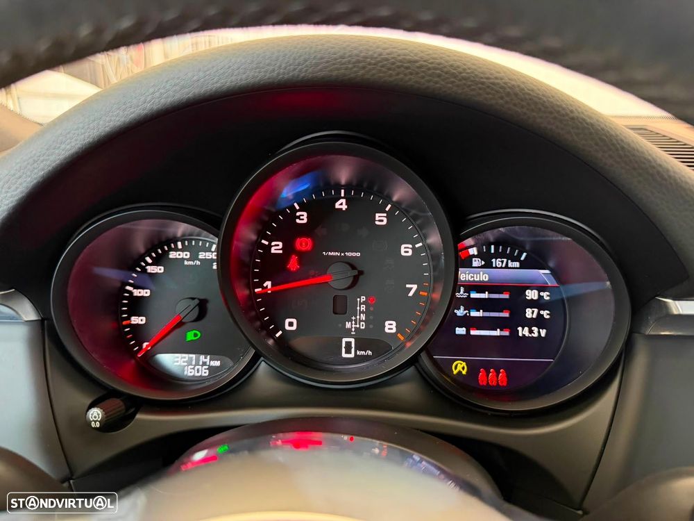 Porsche Macan 2.0T — fotografia 11
