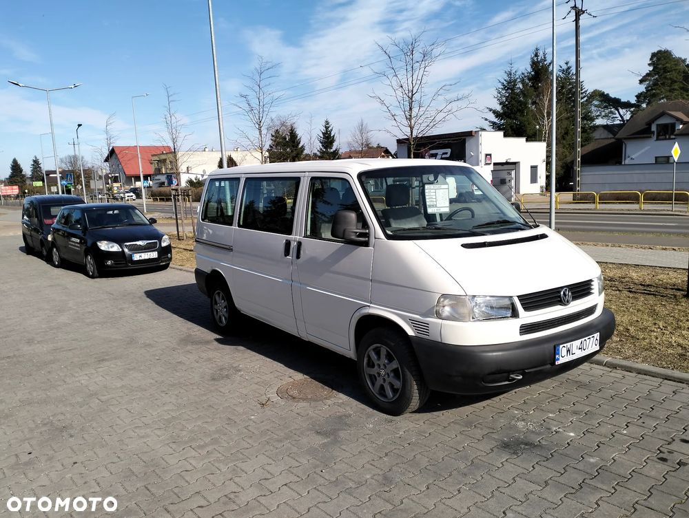 Volkswagen Transporter - 1