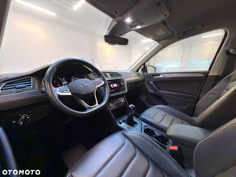 Volkswagen Tiguan 2.0 TDI SCR Life - 19