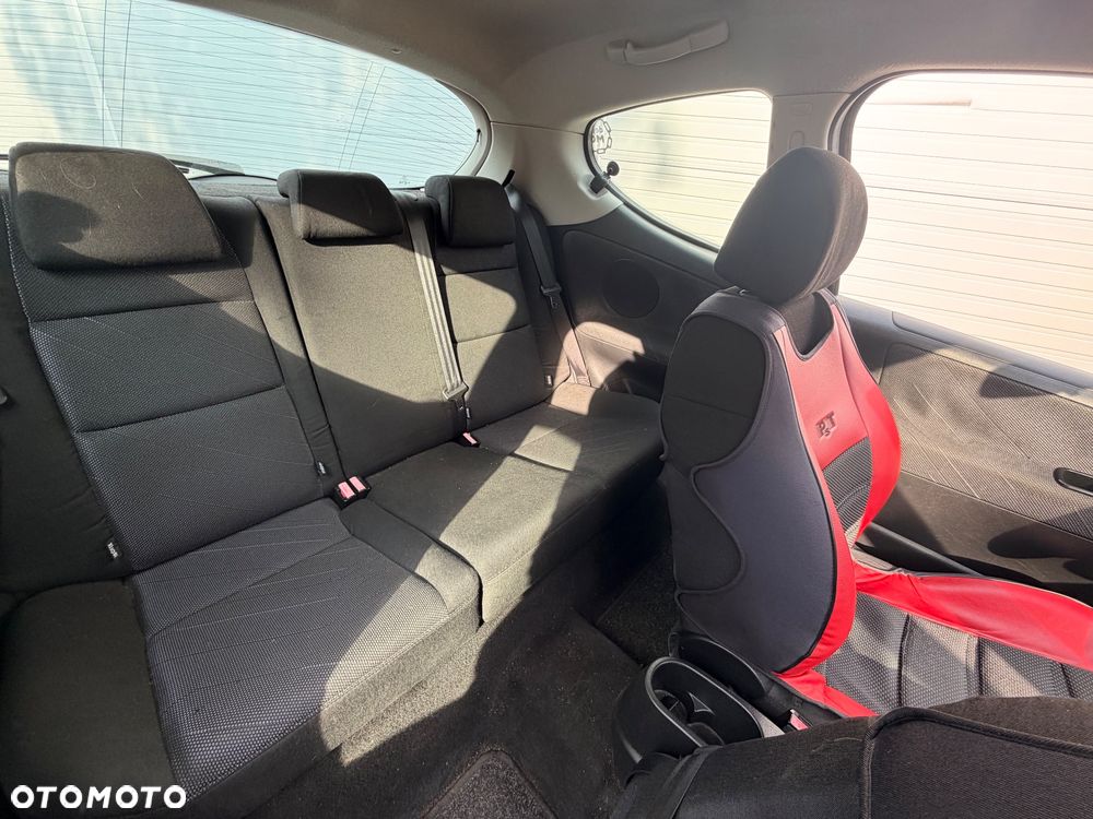 Peugeot 207 1.4 16V Trendy - 16