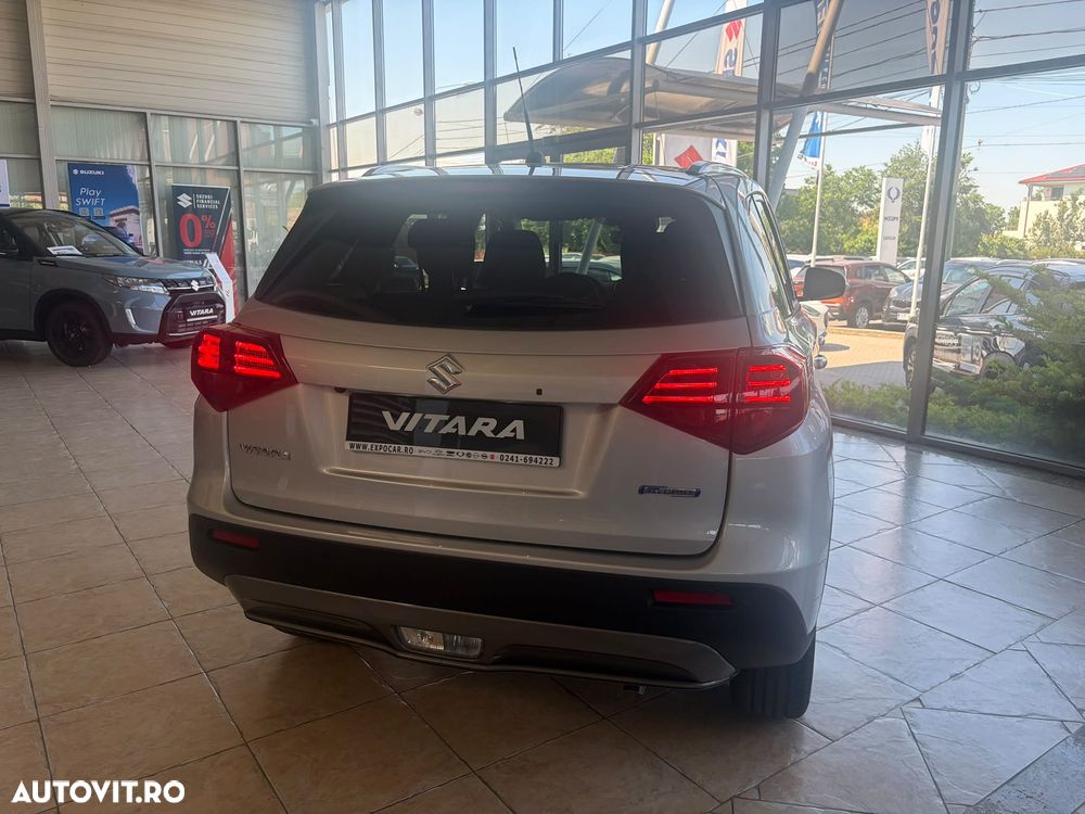 Suzuki Vitara 1.4 Boosterjet 6MT MHEV Passion - 4