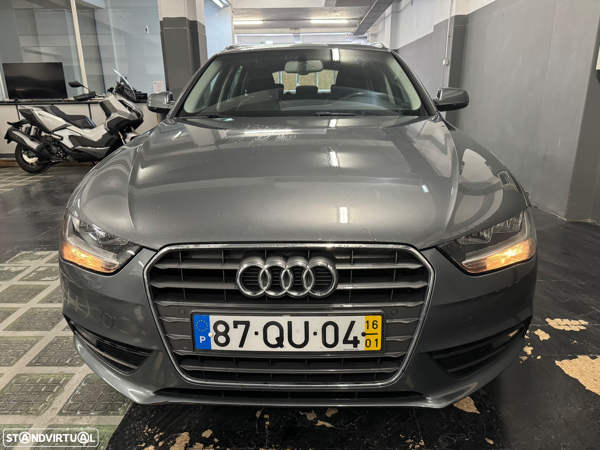 Audi A4 Avant 2.0 TDI Business Line Sport - 2