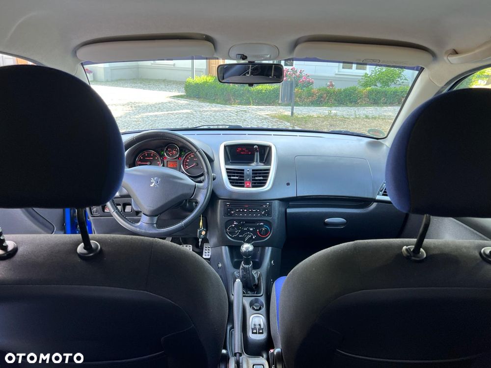 Peugeot 206 plus 75 - 16