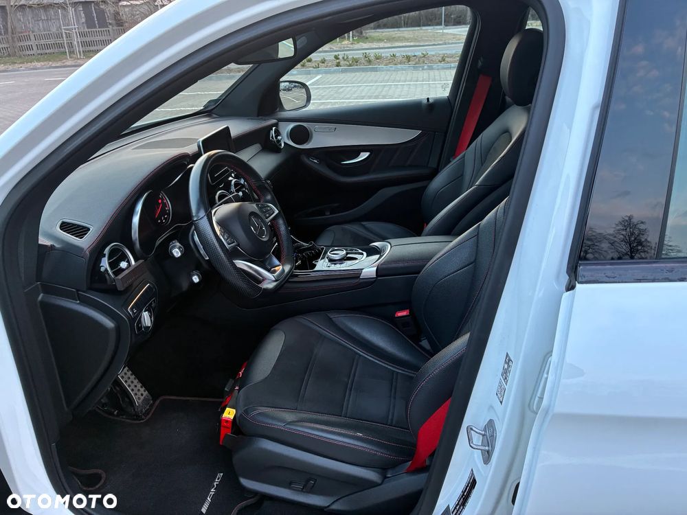 Mercedes-Benz GLC - 10