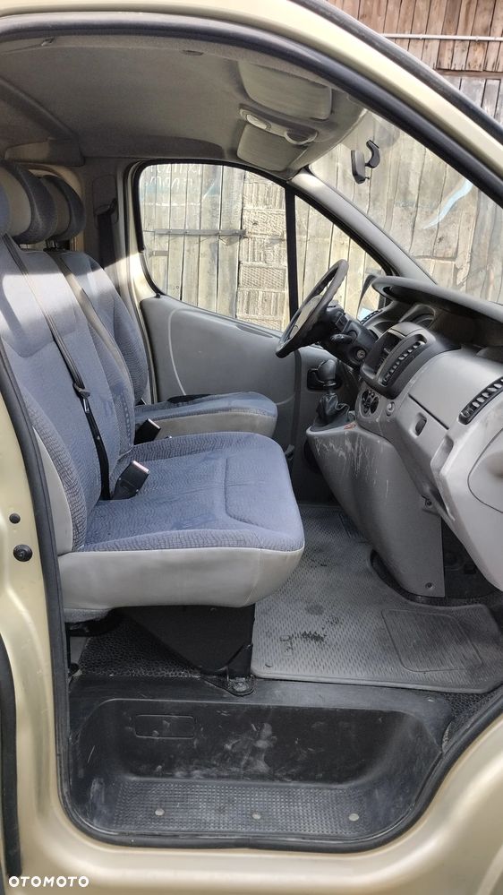 Renault Trafic - 6