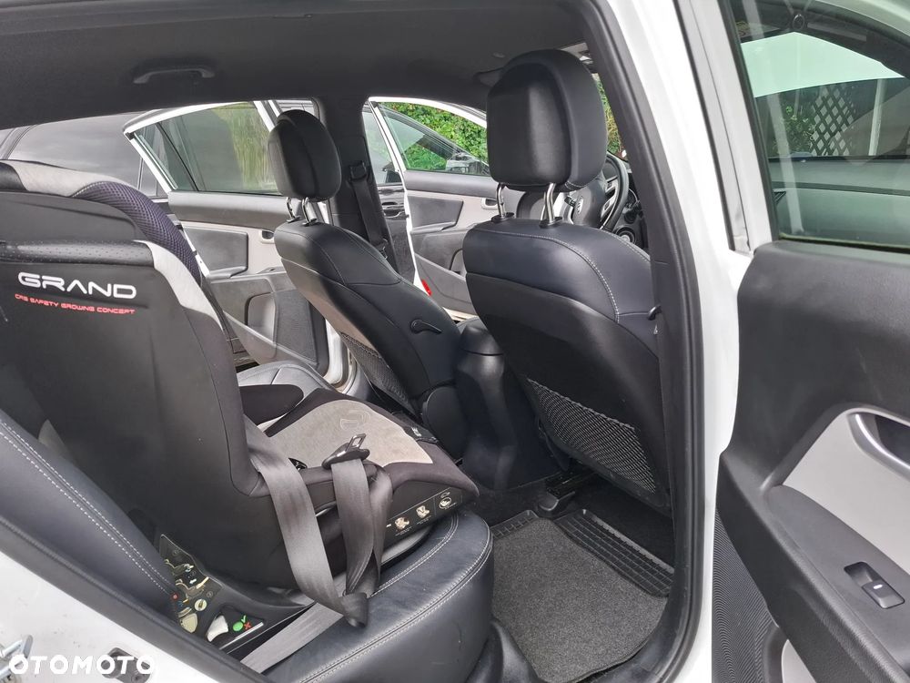 Kia Sportage 1.7 CRDI Business Line 2WD - 24