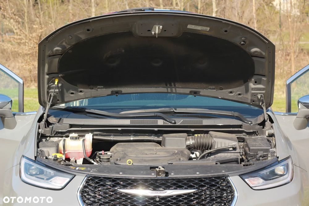 Chrysler Pacifica - 39