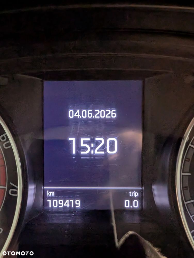 Skoda RAPID 1.0 TSI Style DSG - 18
