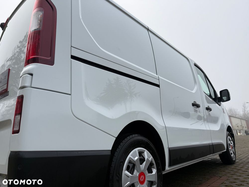Renault Trafic - 13