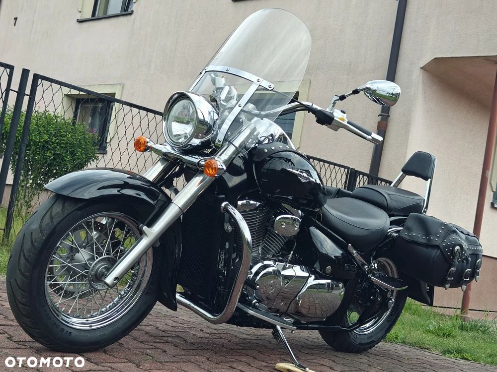 Suzuki Intruder - 35