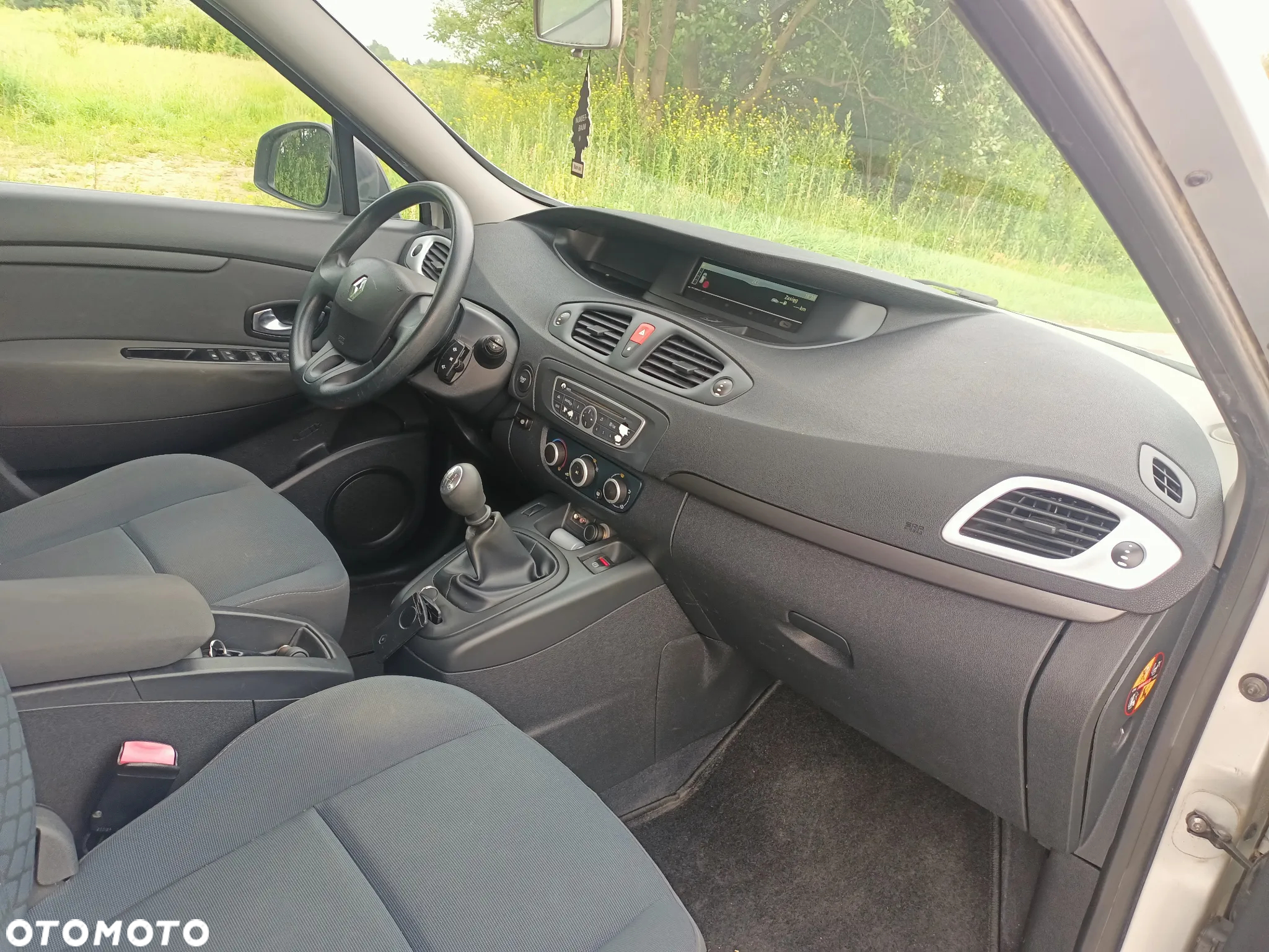Renault Scenic 1.6 16V 110 Expression - 14
